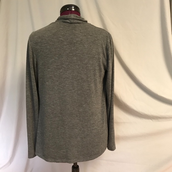 AB Studio long sleeve light sweater wrap - Picture 3 of 4